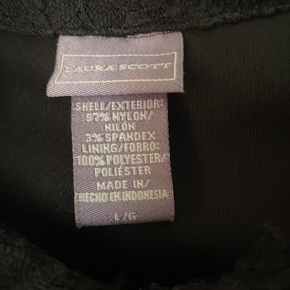 Vintage black lace button down shirt with sheer lace sleeves from Lauren Scott - Picture 4 of 8